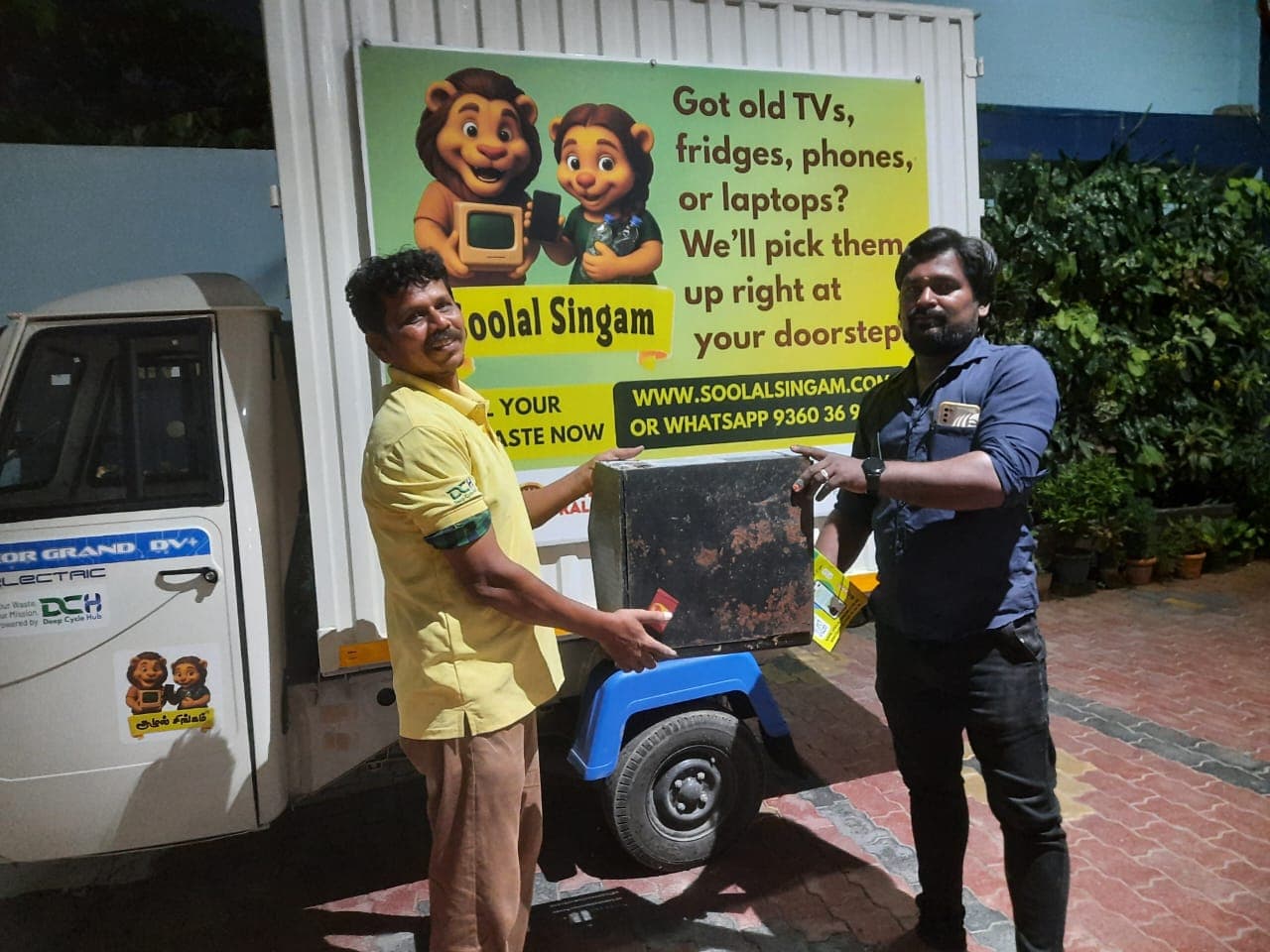 PARI bin with collection boxes